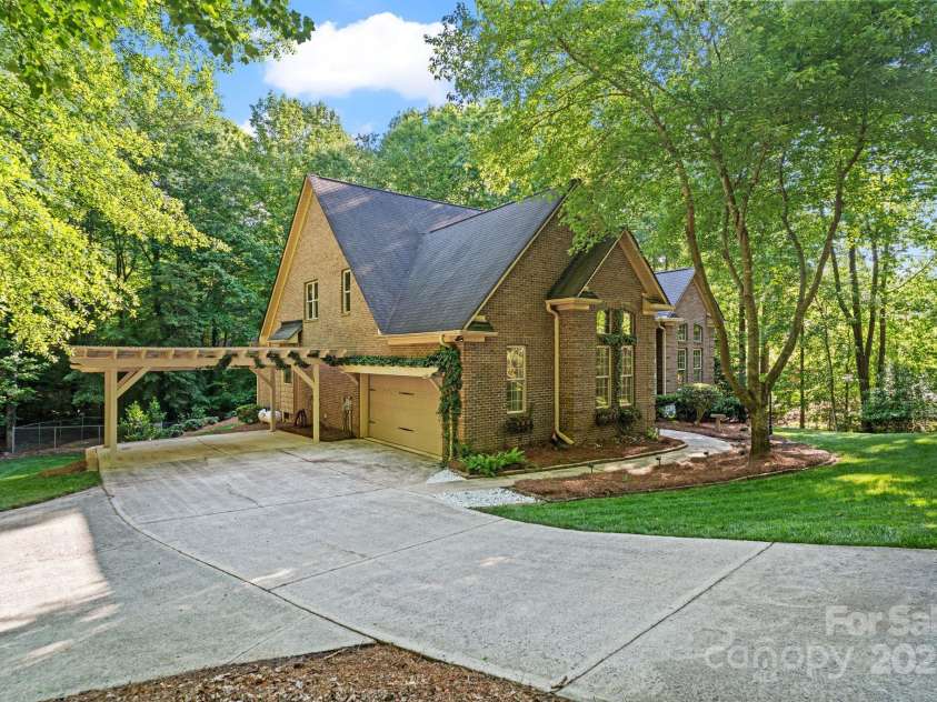 131 Sierra Woods Drive, Troutman, NC 28166.  MLS# CAR4256194, YatesRealty ID 15125. 