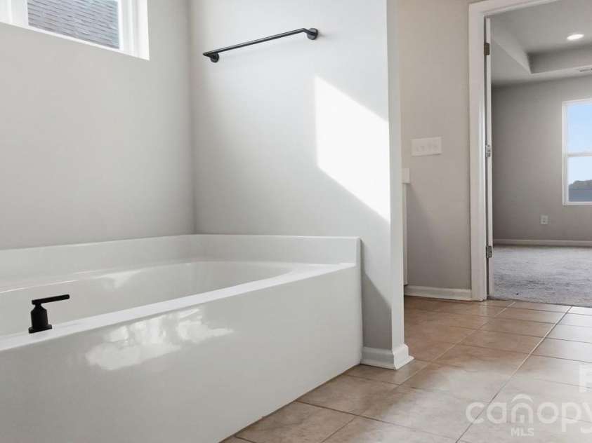 5029 Baileys Run Drive, Rock Hill, SC 29732.  MLS# CAR4353700, YatesRealty ID 15125. 