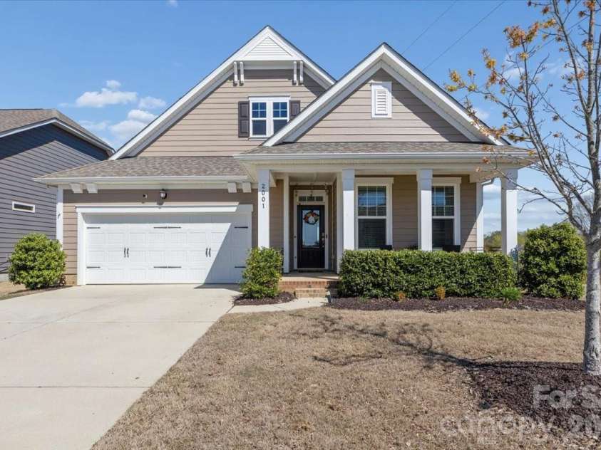2001 Paddington Drive, Indian Trail, NC 28079.  MLS# CAR4359726, YatesRealty ID 15127. 