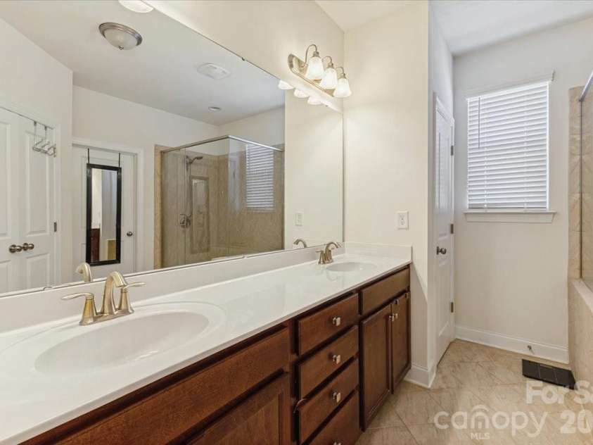 2001 Paddington Drive, Indian Trail, NC 28079.  MLS# CAR4359726, YatesRealty ID 15127. 