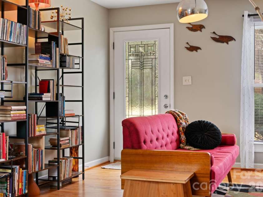 26 Cedar Hill Road, Asheville, NC 28806.  MLS# CAR4357706, YatesRealty ID 15128. 