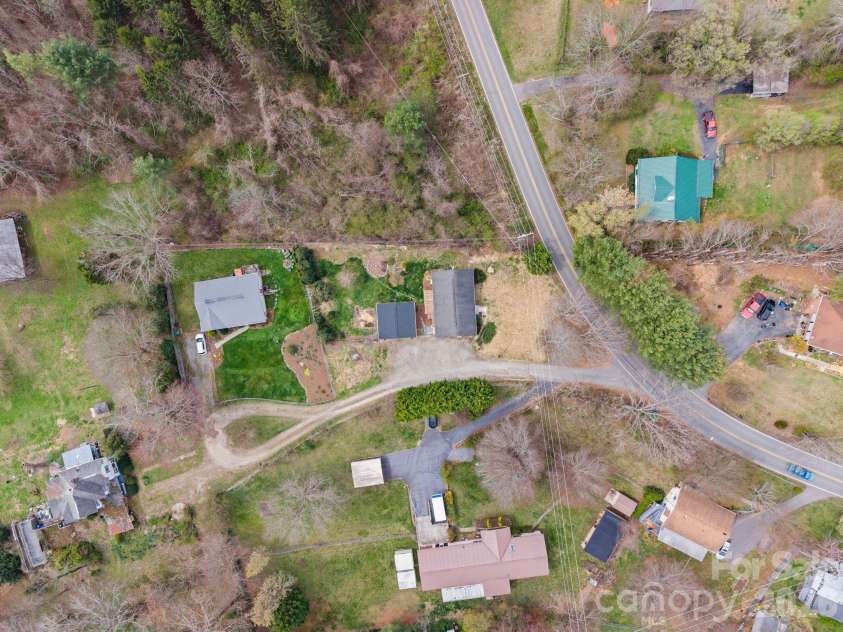 26 Cedar Hill Road, Asheville, NC 28806.  MLS# CAR4357706, YatesRealty ID 15128. 
