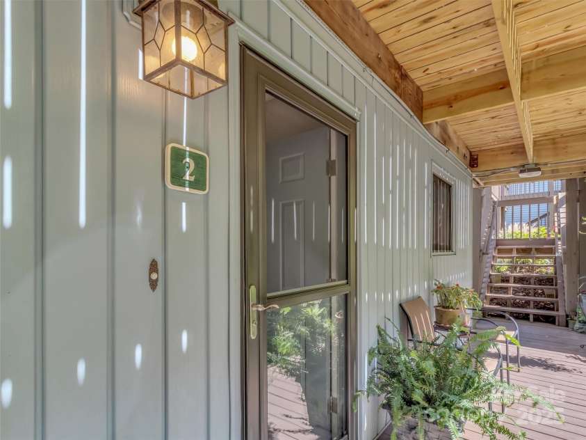 87 Willow Road, Waynesville, NC 28786.  MLS# CAR4297999, YatesRealty ID 1513. 