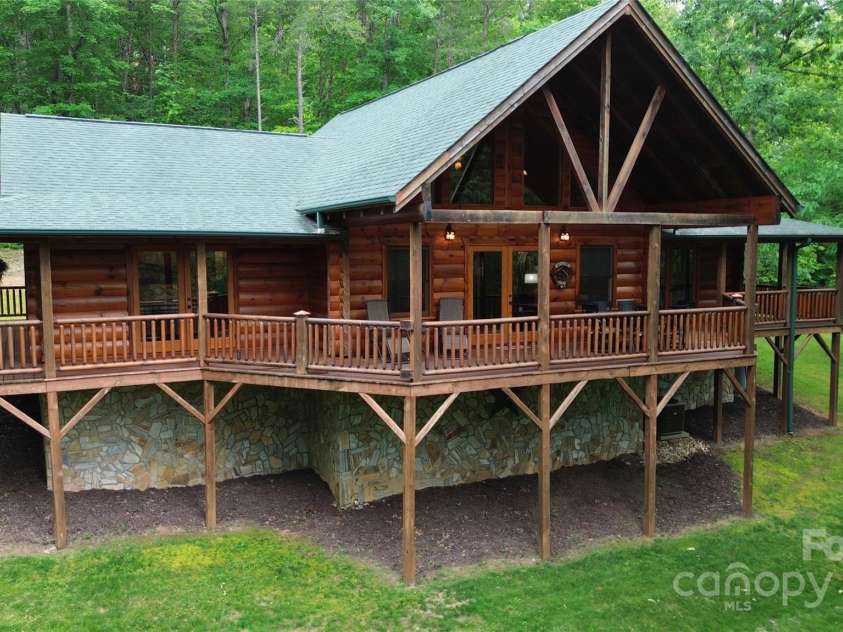 34 Waterfall Drive, Marion, NC 28752.  MLS# CAR4260031, YatesRealty ID 15131. 