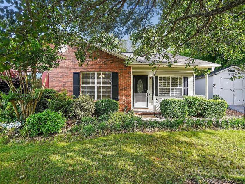 519 Jacobs Ridge, Fort Mill, SC 29715.  MLS# CAR4250605, YatesRealty ID 15132. 