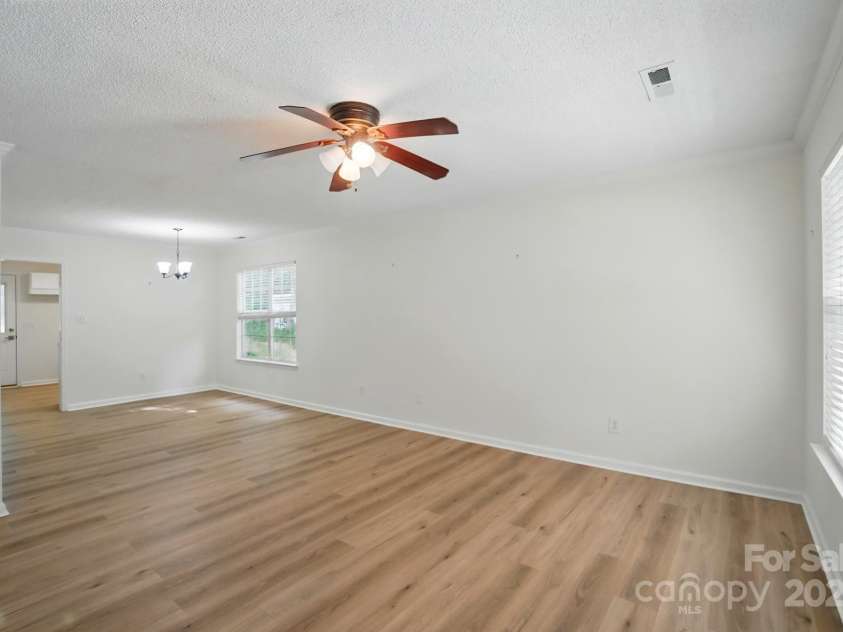 519 Jacobs Ridge, Fort Mill, SC 29715.  MLS# CAR4250605, YatesRealty ID 15132. 