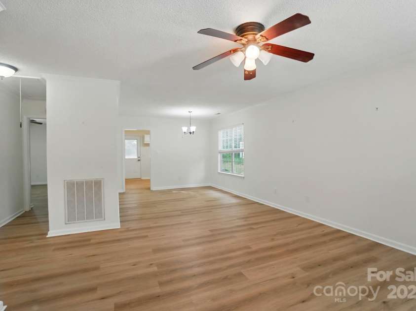 519 Jacobs Ridge, Fort Mill, SC 29715.  MLS# CAR4250605, YatesRealty ID 15132. 