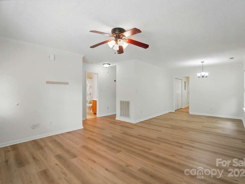 519 Jacobs Ridge, Fort Mill, SC 29715.  MLS# CAR4250605, YatesRealty ID 15132. 