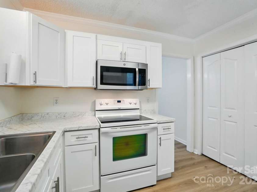 519 Jacobs Ridge, Fort Mill, SC 29715.  MLS# CAR4250605, YatesRealty ID 15132. 