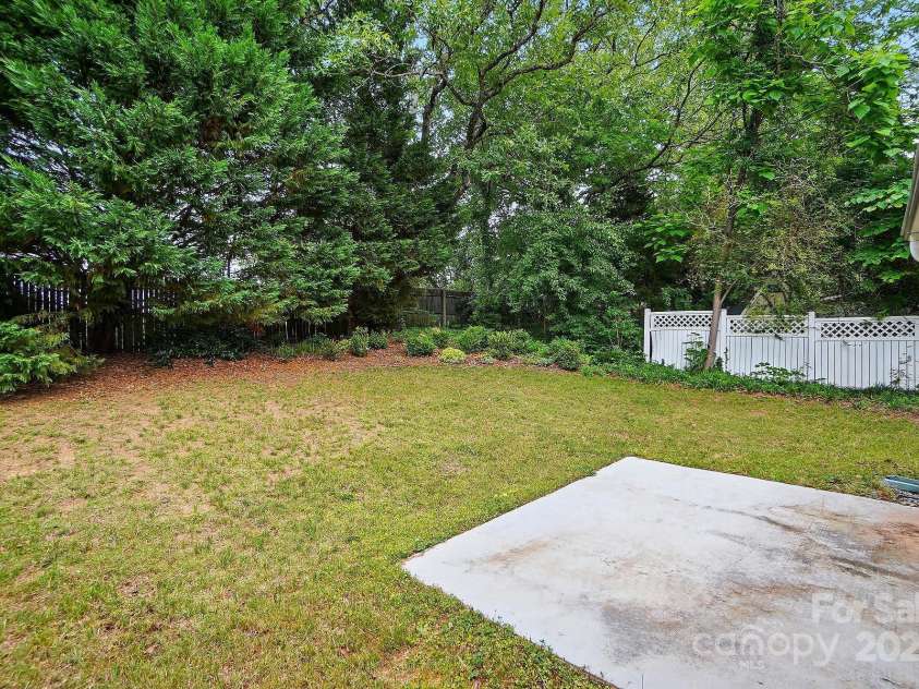 519 Jacobs Ridge, Fort Mill, SC 29715.  MLS# CAR4250605, YatesRealty ID 15132. 