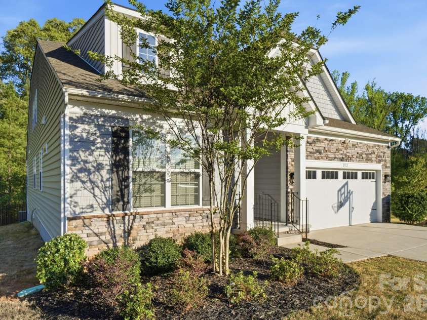 2102 Abundance Lane, Waxhaw, NC 28173.  MLS# CAR4366499, YatesRealty ID 15133. 