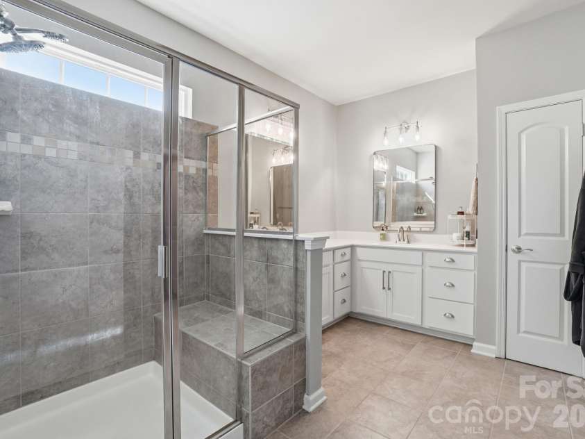 2102 Abundance Lane, Waxhaw, NC 28173.  MLS# CAR4366499, YatesRealty ID 15133. 