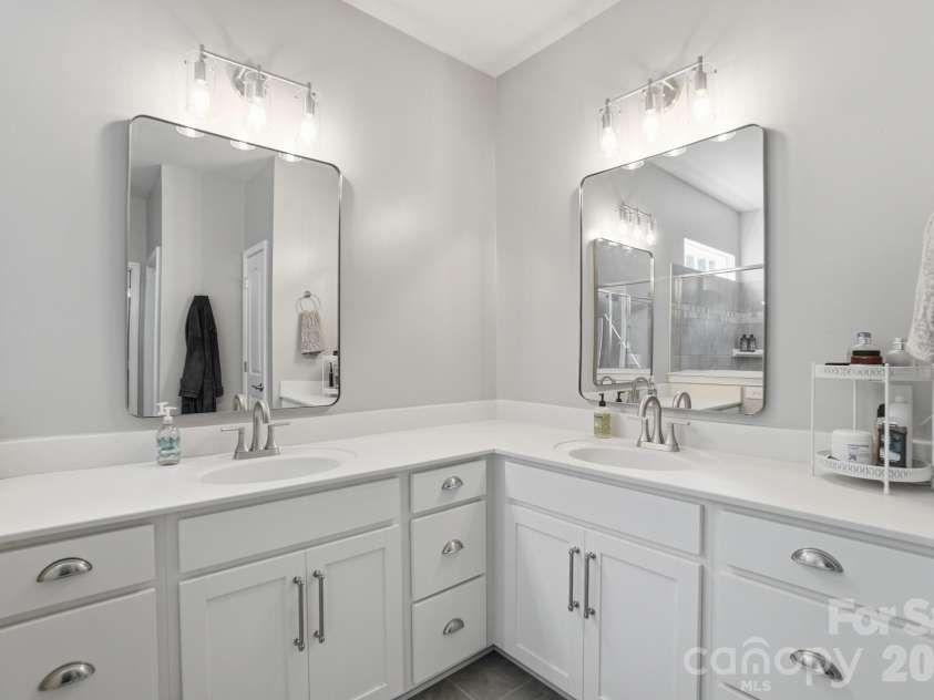 2102 Abundance Lane, Waxhaw, NC 28173.  MLS# CAR4366499, YatesRealty ID 15133. 