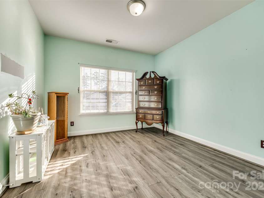 859 Accent Avenue, Concord, NC 28025.  MLS# CAR4213655, YatesRealty ID 15134. 