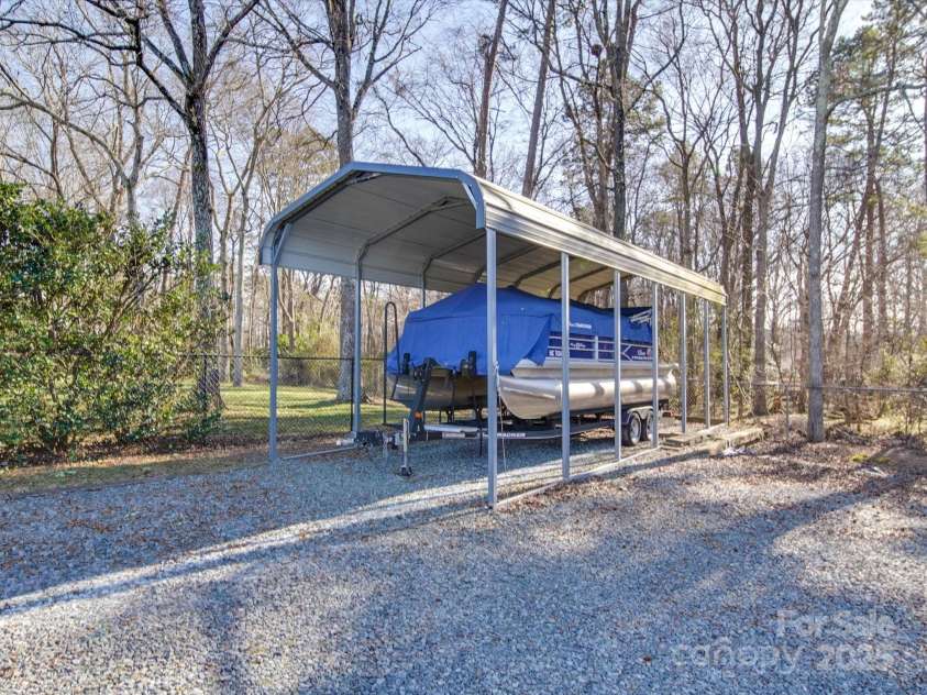 7169 Pleasant Grove Road, Charlotte, NC 28216.  MLS# CAR4214208, YatesRealty ID 15135. RV or Boat storage