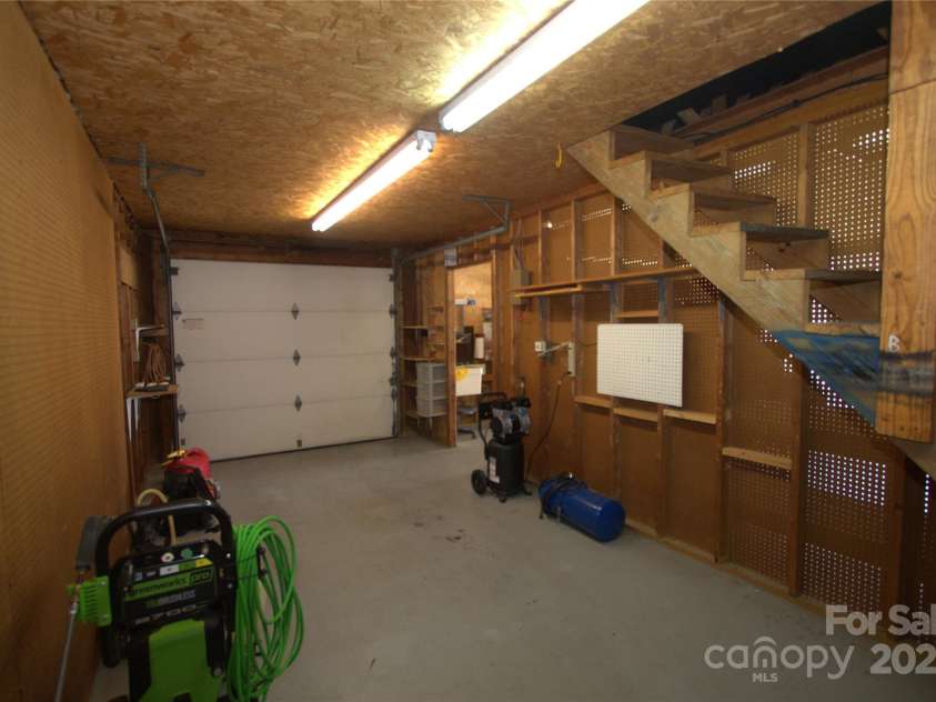 7169 Pleasant Grove Road, Charlotte, NC 28216.  MLS# CAR4214208, YatesRealty ID 15135. Upper walk  up storage