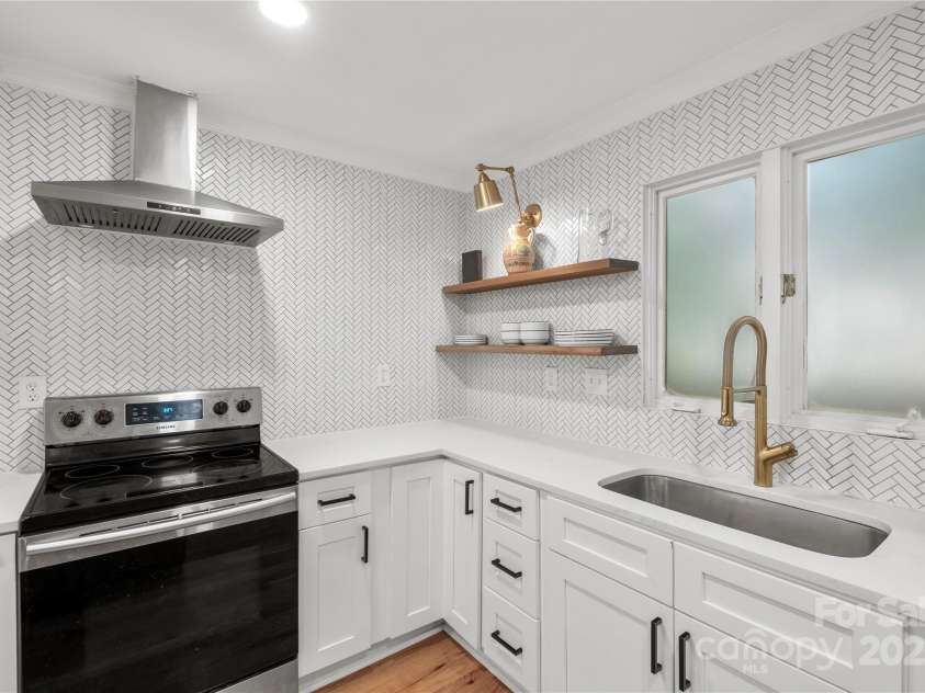 5016 Celeste Court, Charlotte, NC 28270.  MLS# CAR4261177, YatesRealty ID 15137. 