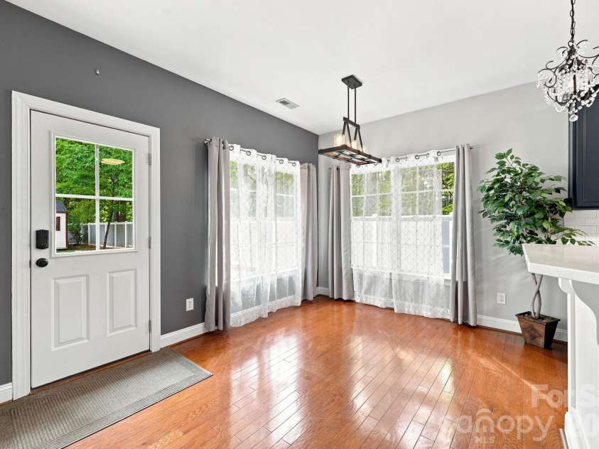 8821 Hambright Road, Huntersville, NC 28078.  MLS# CAR4356404, YatesRealty ID 15137. 