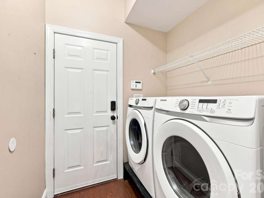 8821 Hambright Road, Huntersville, NC 28078.  MLS# CAR4356404, YatesRealty ID 15137. 