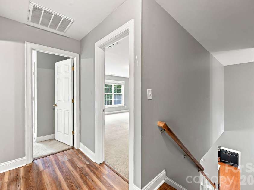 8821 Hambright Road, Huntersville, NC 28078.  MLS# CAR4356404, YatesRealty ID 15137. 