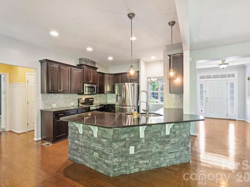 1135 Brookdale Lane, Stanley, NC 28164.  MLS# CAR4358032, YatesRealty ID 15138. 