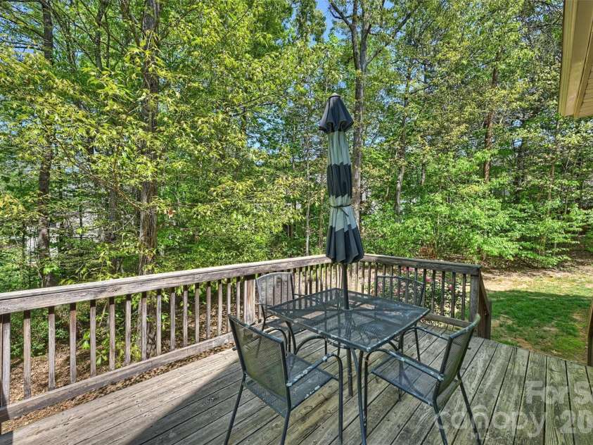 1135 Brookdale Lane, Stanley, NC 28164.  MLS# CAR4358032, YatesRealty ID 15138. 