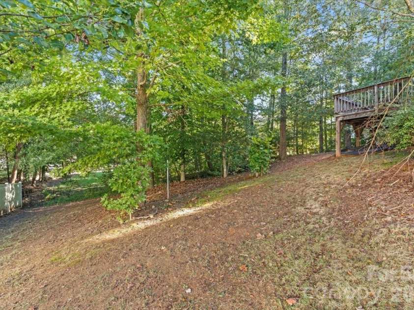 1135 Brookdale Lane, Stanley, NC 28164.  MLS# CAR4426909, YatesRealty ID 15138. 