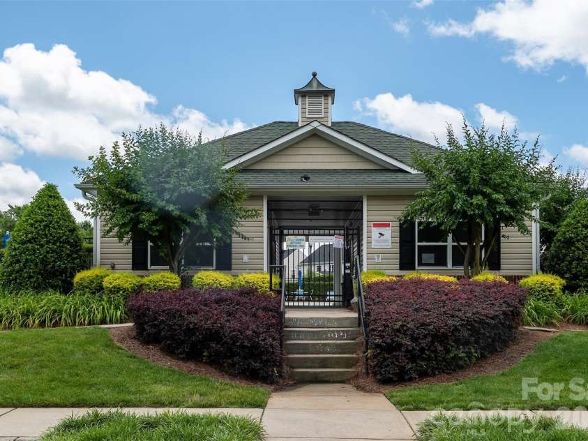 1135 Brookdale Lane, Stanley, NC 28164.  MLS# CAR4426909, YatesRealty ID 15138. 