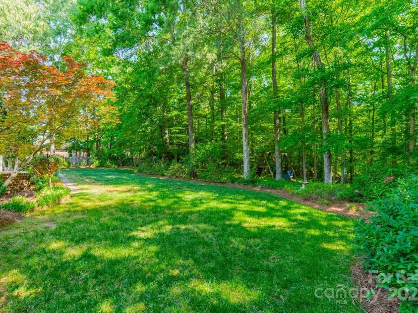 5232 Silchester Lane, Charlotte, NC 28215.  MLS# CAR4240756, YatesRealty ID 15138. Backyard