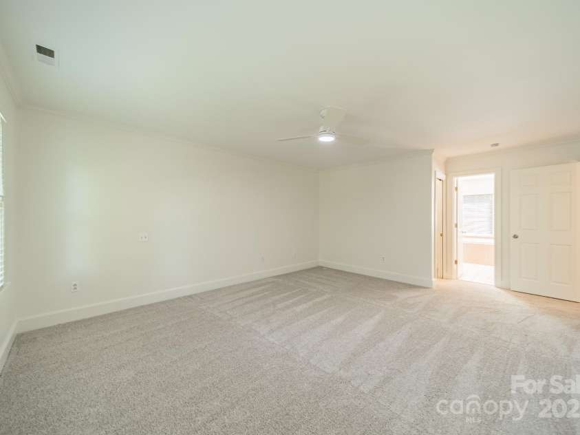 5232 Silchester Lane, Charlotte, NC 28215.  MLS# CAR4240756, YatesRealty ID 15138. Owner's Retreat