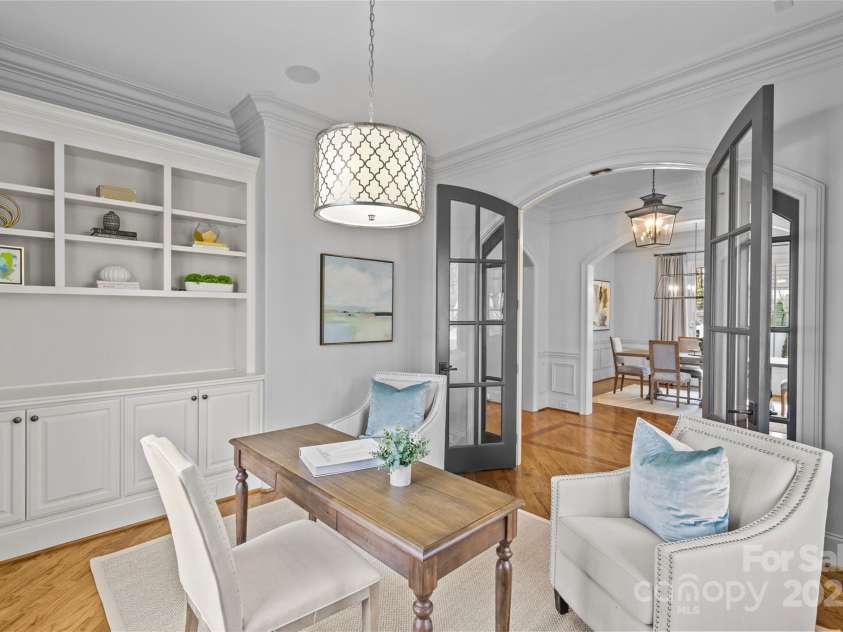 228 Heathwood Road, Charlotte, NC 28211.  MLS# CAR4209014, YatesRealty ID 1514. 