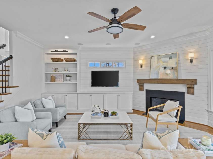 228 Heathwood Road, Charlotte, NC 28211.  MLS# CAR4209014, YatesRealty ID 1514. 