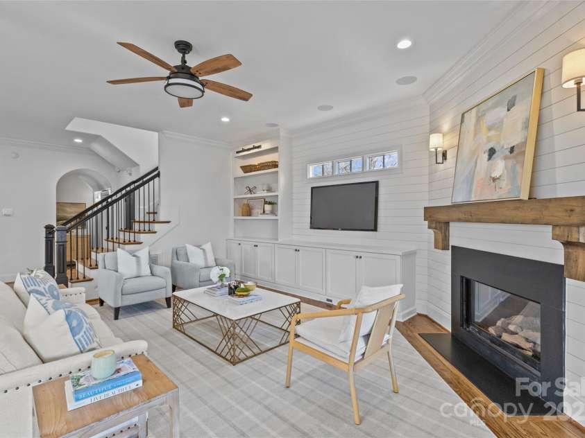 228 Heathwood Road, Charlotte, NC 28211.  MLS# CAR4209014, YatesRealty ID 1514. 