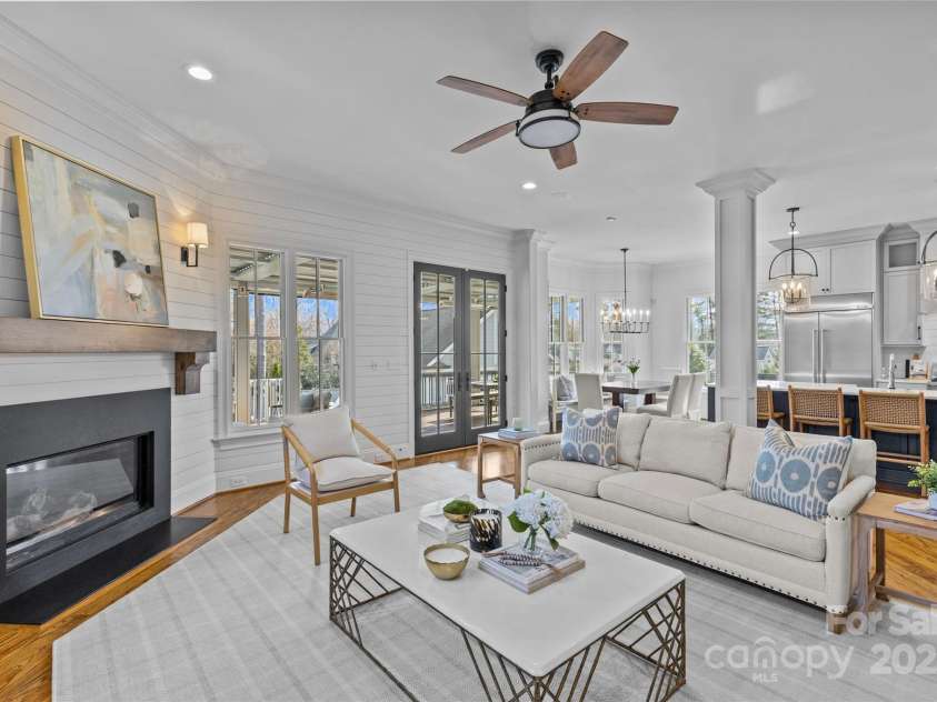 228 Heathwood Road, Charlotte, NC 28211.  MLS# CAR4209014, YatesRealty ID 1514. 