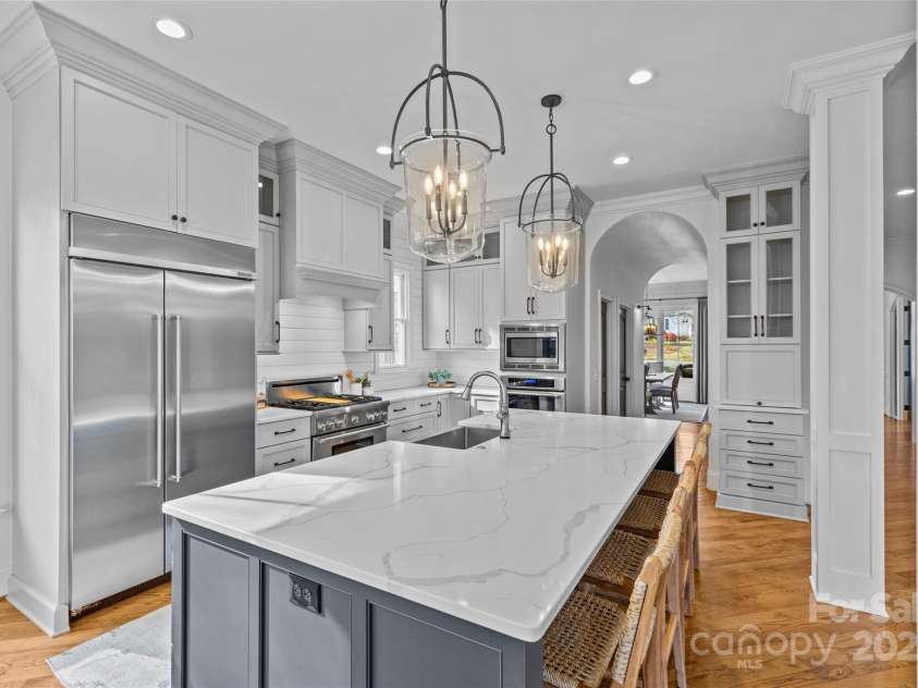 228 Heathwood Road, Charlotte, NC 28211.  MLS# CAR4209014, YatesRealty ID 1514. 