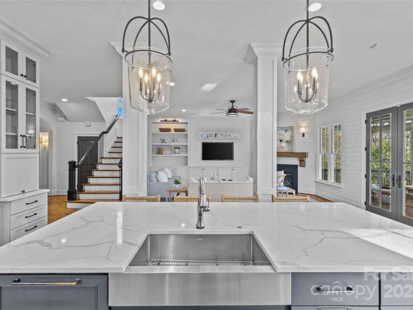 228 Heathwood Road, Charlotte, NC 28211.  MLS# CAR4209014, YatesRealty ID 1514. 