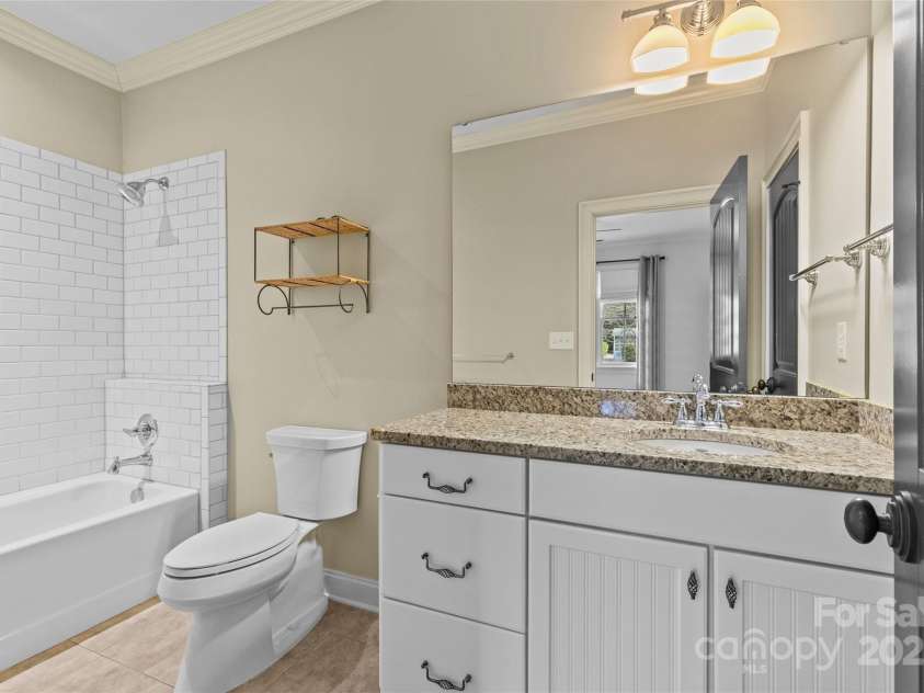 228 Heathwood Road, Charlotte, NC 28211.  MLS# CAR4209014, YatesRealty ID 1514. 