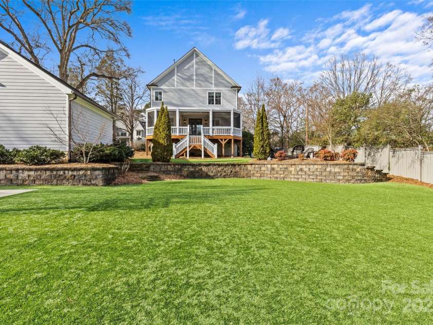 228 Heathwood Road, Charlotte, NC 28211.  MLS# CAR4209014, YatesRealty ID 1514. 
