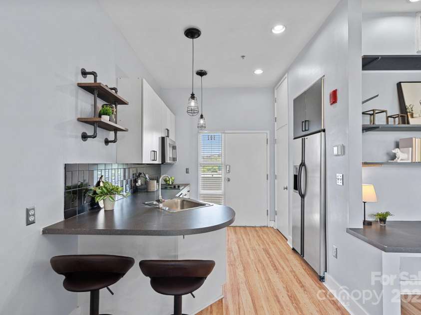 514 10th Street, Charlotte, NC 28202.  MLS# CAR4274987, YatesRealty ID 1514. 