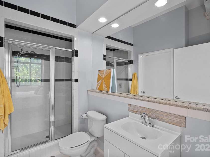 514 10th Street, Charlotte, NC 28202.  MLS# CAR4274987, YatesRealty ID 1514. 