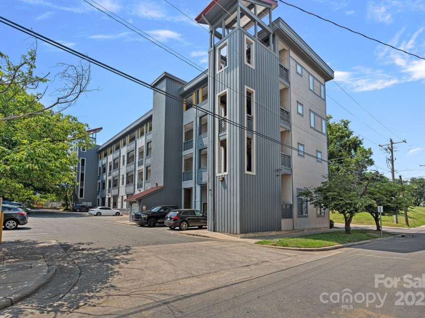 514 10th Street, Charlotte, NC 28202.  MLS# CAR4274987, YatesRealty ID 1514. 