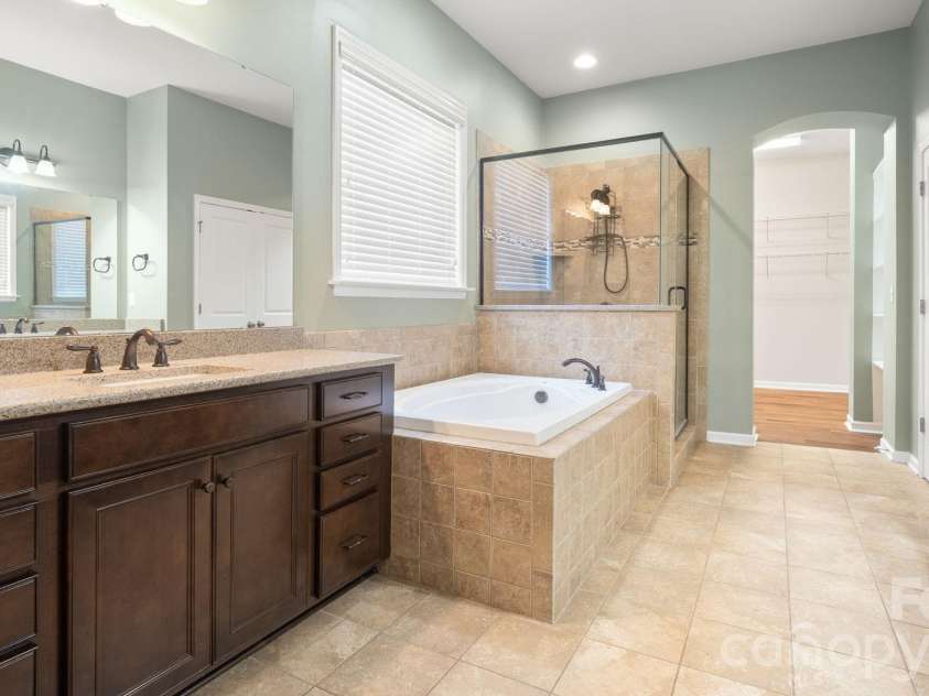 1226 Kings Bottom Drive, Fort Mill, SC 29715.  MLS# CAR4373189, YatesRealty ID 15140. 