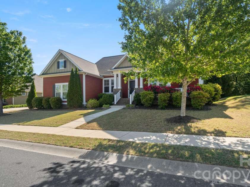 1226 Kings Bottom Drive, Fort Mill, SC 29715.  MLS# CAR4410254, YatesRealty ID 15140. 