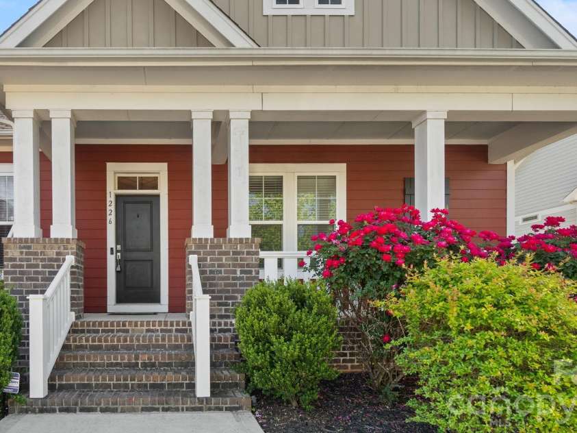 1226 Kings Bottom Drive, Fort Mill, SC 29715.  MLS# CAR4410254, YatesRealty ID 15140. 