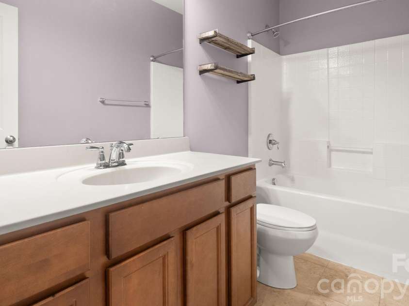1226 Kings Bottom Drive, Fort Mill, SC 29715.  MLS# CAR4410254, YatesRealty ID 15140. 