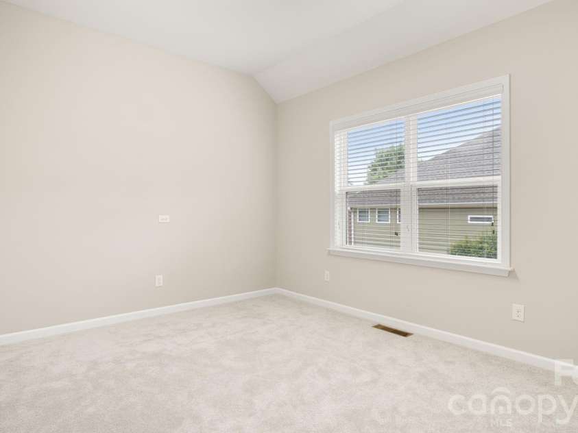 1226 Kings Bottom Drive, Fort Mill, SC 29715.  MLS# CAR4410254, YatesRealty ID 15140. 