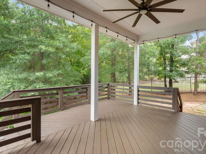 1226 Kings Bottom Drive, Fort Mill, SC 29715.  MLS# CAR4410254, YatesRealty ID 15140. 