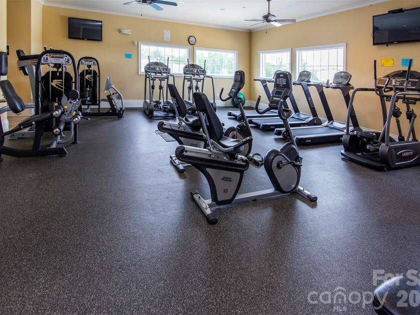 1226 Kings Bottom Drive, Fort Mill, SC 29715.  MLS# CAR4410254, YatesRealty ID 15140. 