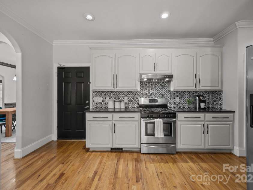 389 Ponderosa Circle, Mooresville, NC 28117.  MLS# CAR4260219, YatesRealty ID 15140. 