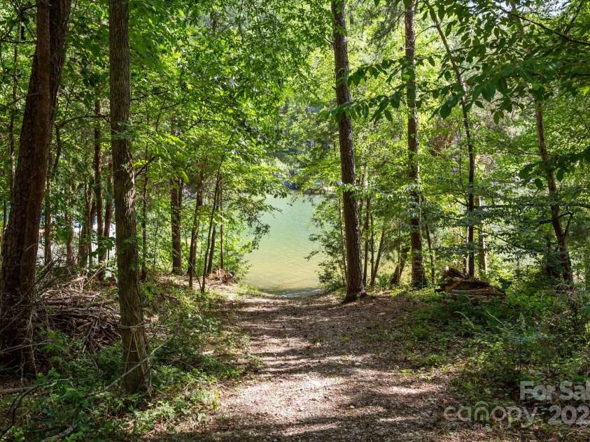 389 Ponderosa Circle, Mooresville, NC 28117.  MLS# CAR4260219, YatesRealty ID 15140. Lake Norman Access Area for non-waterfront neighborhood residents - right across the street!